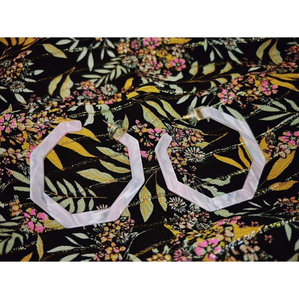 Urban Outfitters hoops